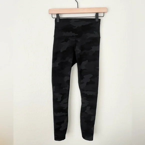 Lululemon wunder train leggings black camo 4 - Picture 3 of 7
